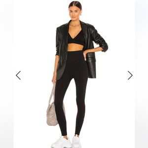 We Wore What Seamless Leggings in Jet Black Size Medium